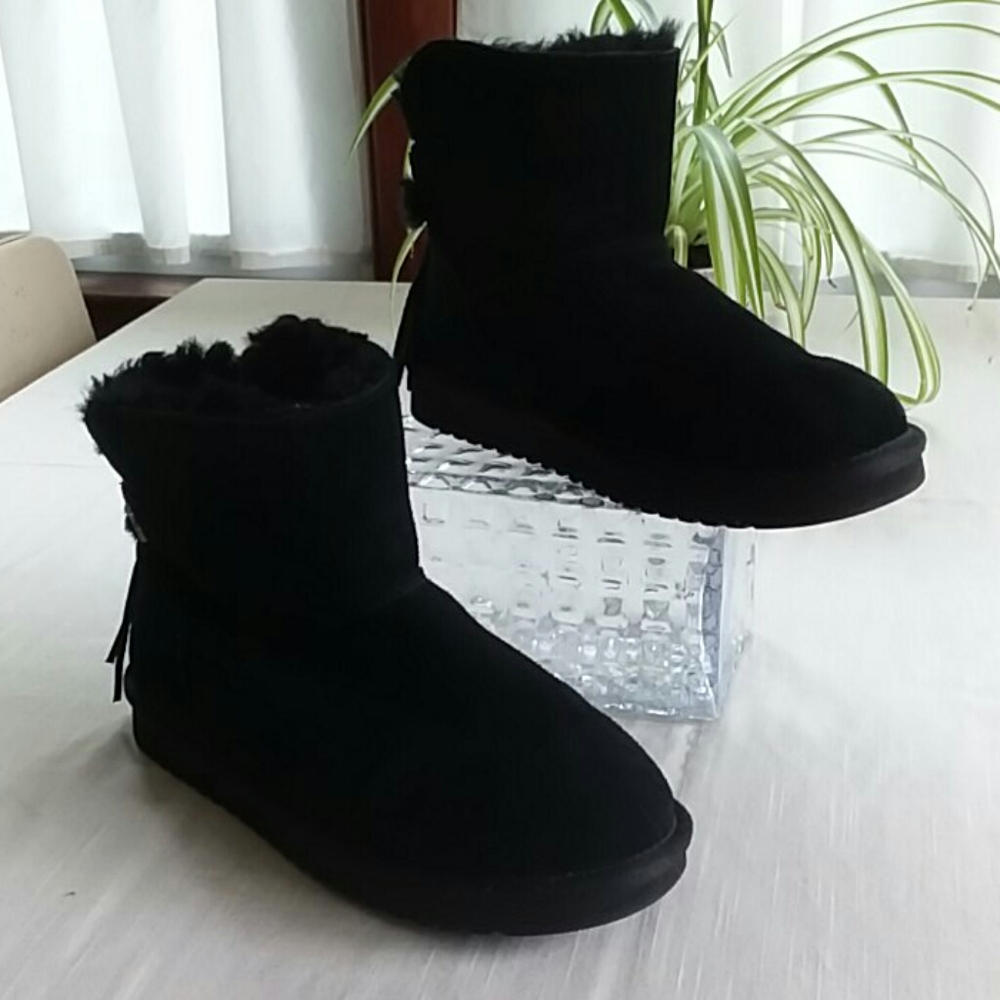 Koolaburra Sherpa Lined Boots